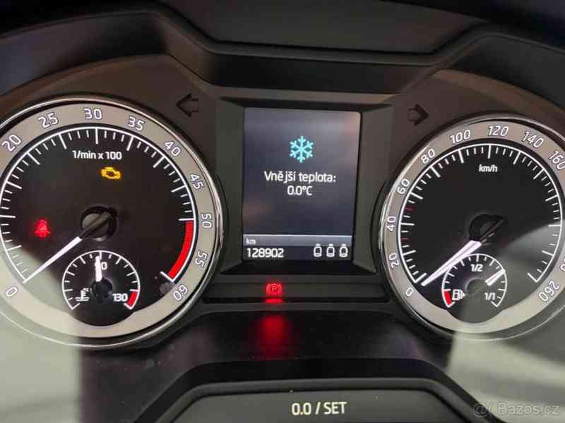 Škoda Octavia 1,6   TDI 85kw - foto 4