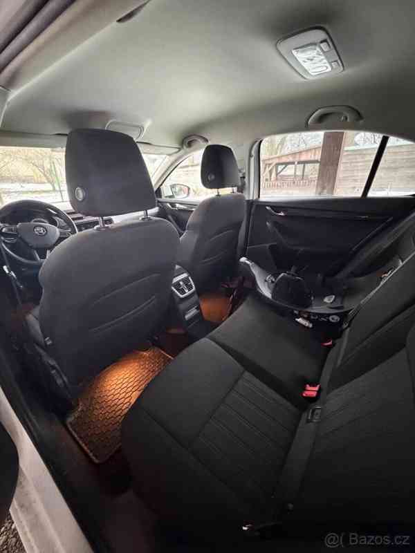 Škoda Octavia 1,6   TDI 85kw - foto 8