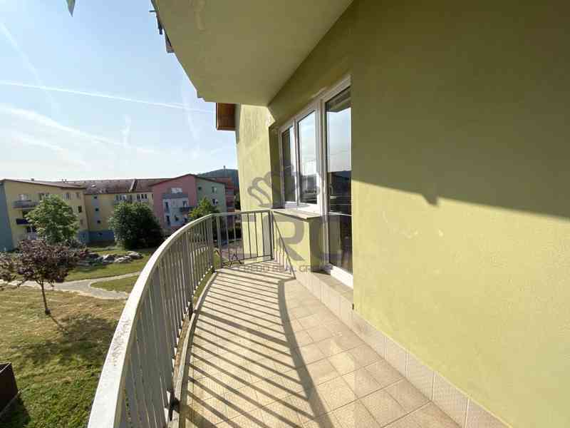 PRONÁJEM BYTU 3+KK S TERASOU A SKLEPEM V TIŠNOVĚ  - foto 11