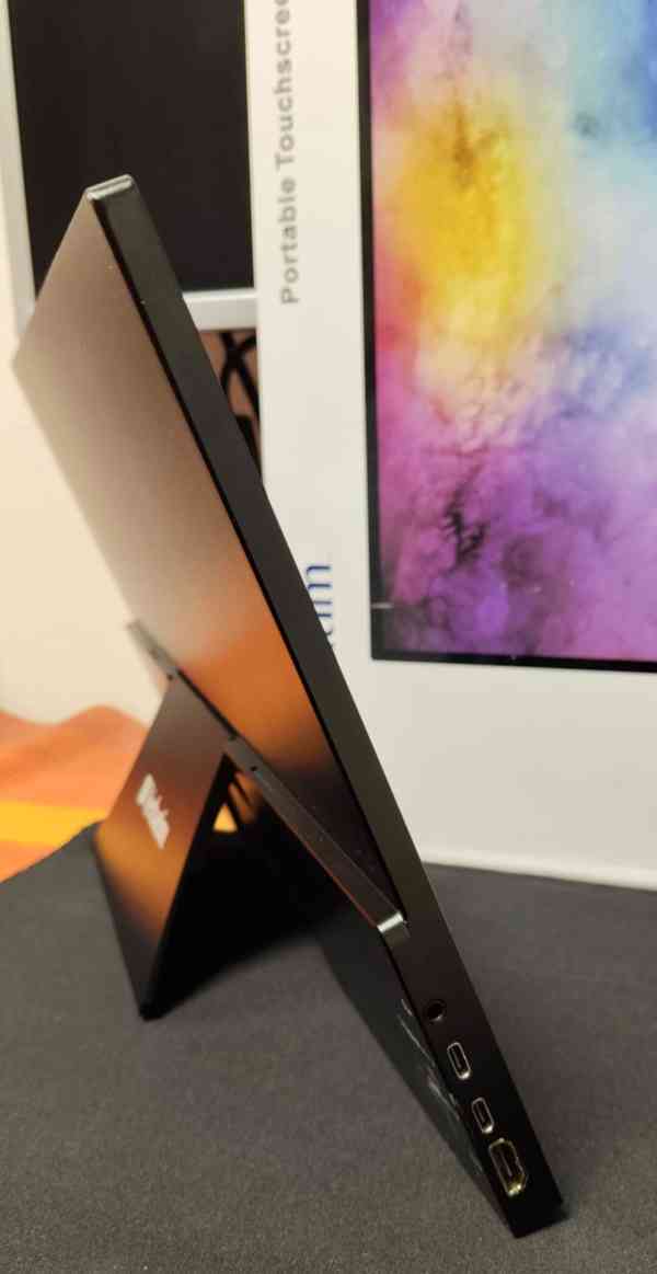 Přenosný dotykový Monitor Verbatim PMT-17 (17,3“) - foto 3