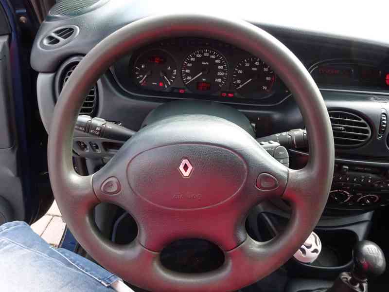 Renault Megané Scenic 2.0i r.v.1997 stk8/2022 - foto 9