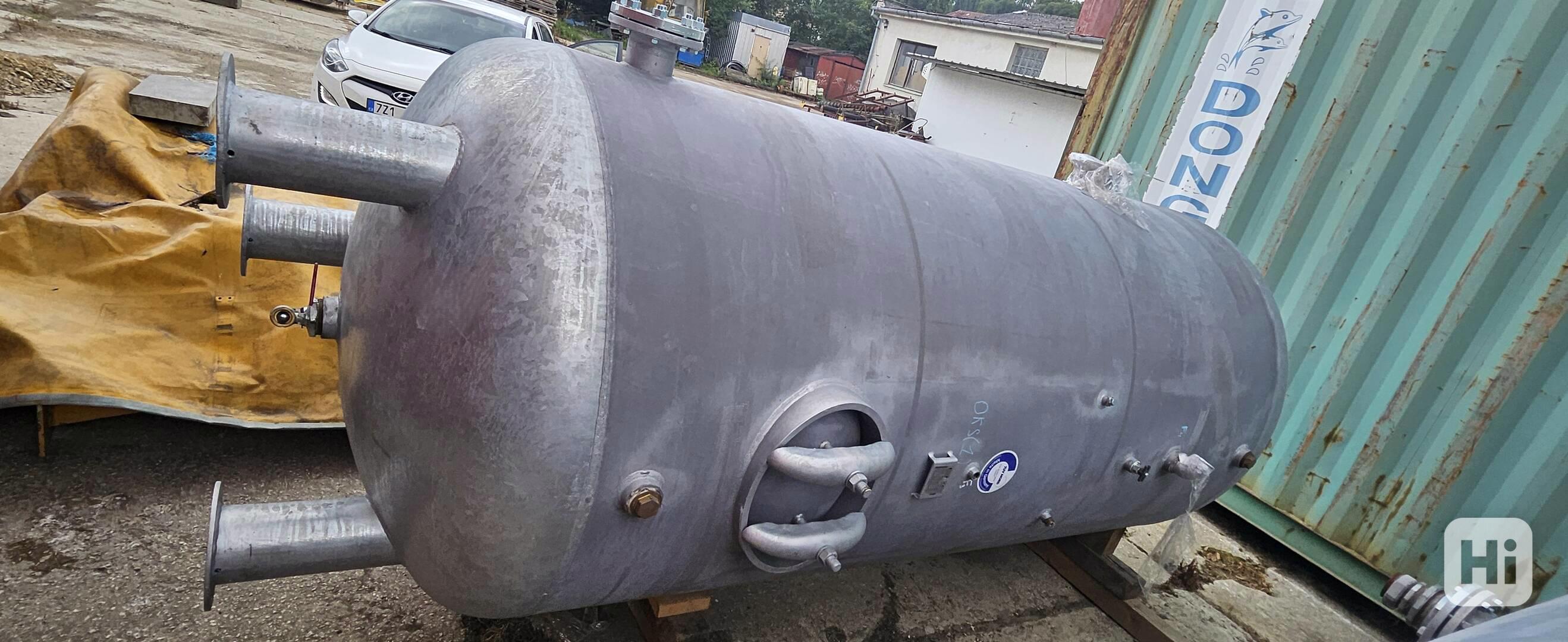 Nabízíme pozinkovaný vzduchojem - 5000 l. Výrobce - OKS  - foto 1