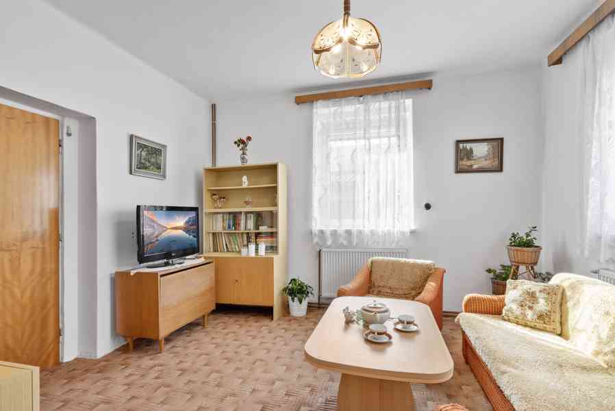 Prodej rodinného domu 4+1 s garáží a zahrádkou, Kosmonosy - foto 7
