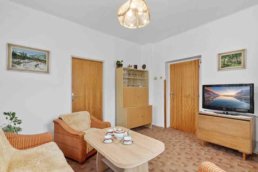 Prodej rodinného domu 4+1 s garáží a zahrádkou, Kosmonosy - foto 8