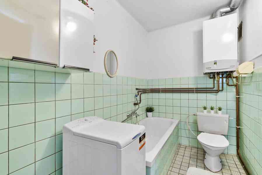 Prodej rodinného domu 4+1 s garáží a zahrádkou, Kosmonosy - foto 15