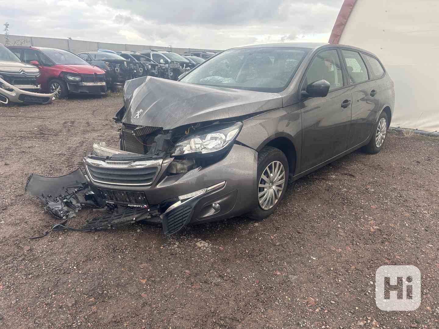 Peugeot 308SW T9 1,2 PureTech HNZ 81KW prodám díly - foto 1