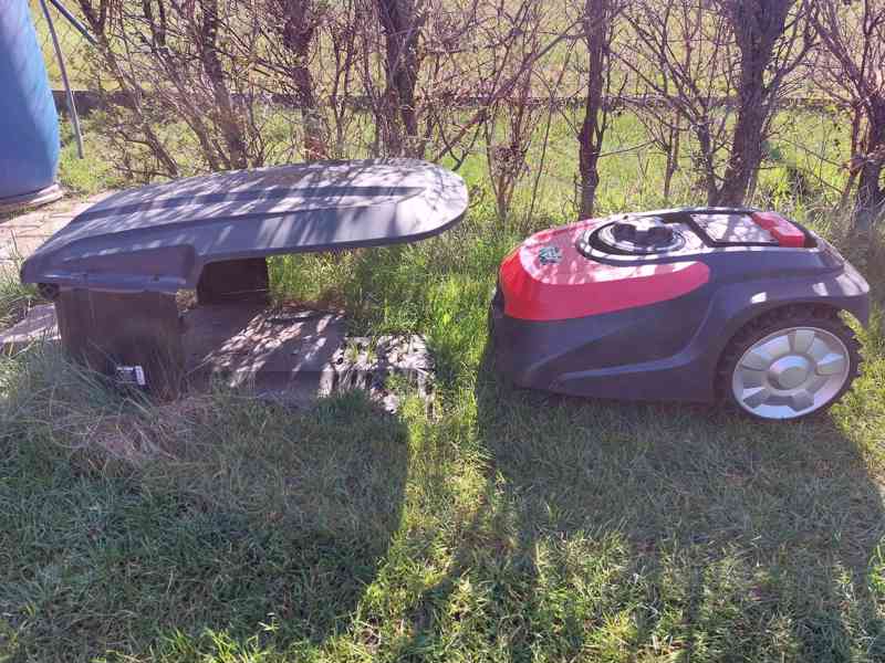 Robotická sekačka Hecht - foto 2