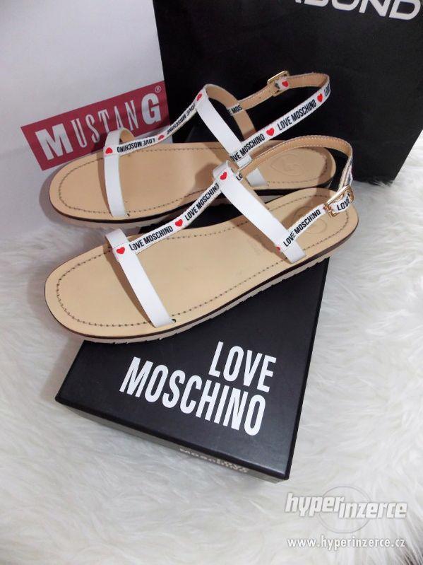 Nové sandálky MOSCHINO (Love Moschino) - foto 2