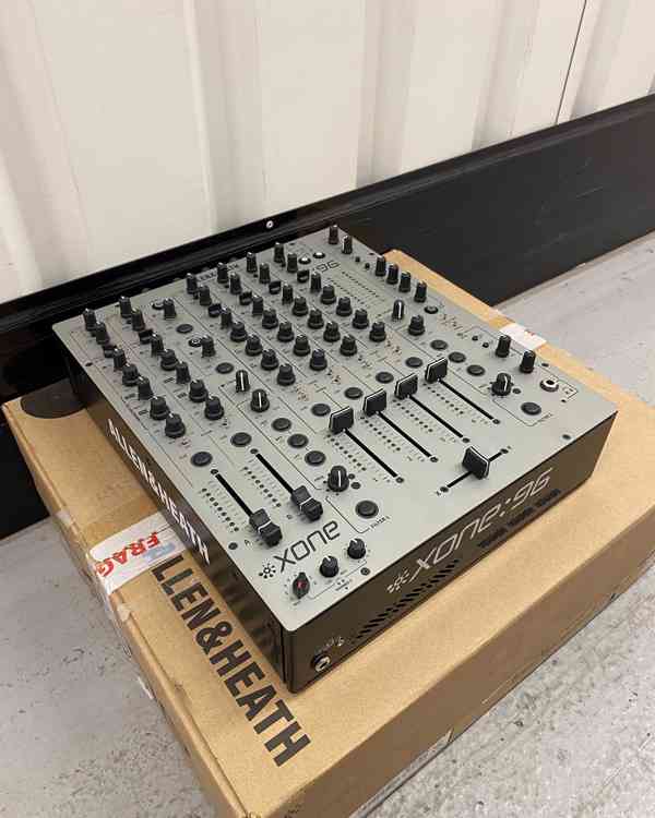 Denon DJ Prime 4+, Allen & Heath Xone:96, PLAYdifferently MO - foto 10