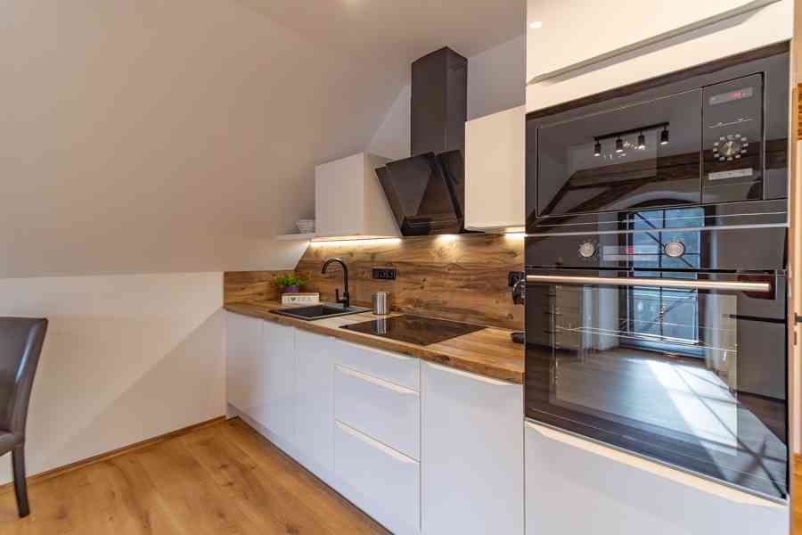 Prodej nového klimatizovaného apartmánu 2+kk na Šumavě - foto 11