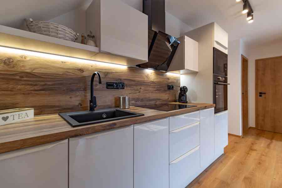 Prodej nového klimatizovaného apartmánu 2+kk na Šumavě - foto 13