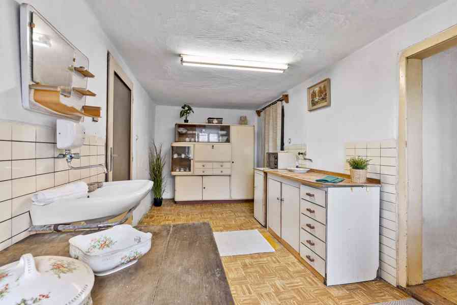 Prodej domu/chalupy 2+1 s hospodářskými budovami, Chvaletice - foto 19