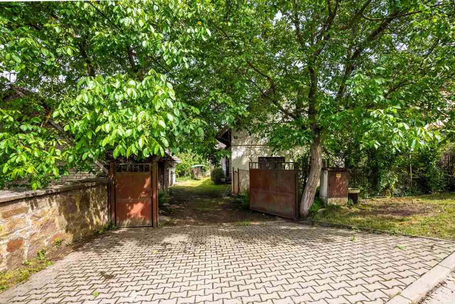 Prodej domu/chalupy 2+1 s hospodářskými budovami, Chvaletice - foto 12