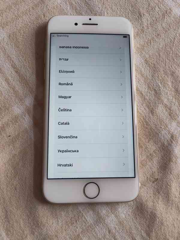 Mobilní dotykový telefon iPhone 7 128GB zlatý - foto 4