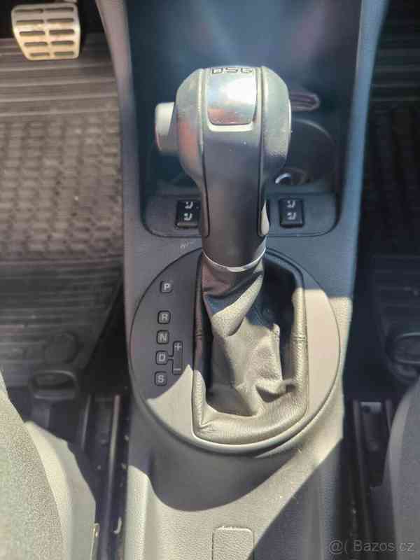 Škoda Fabia 1,4   II RS TSI DSG - foto 17