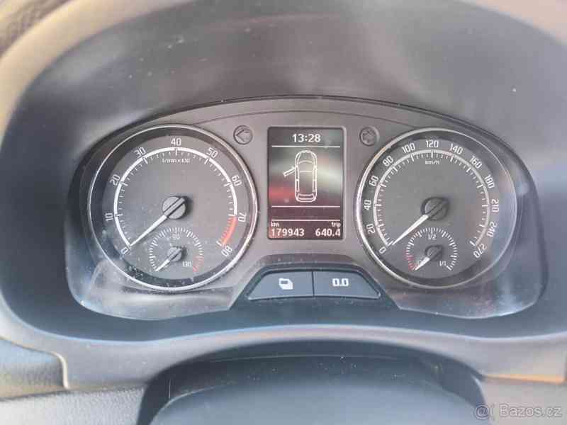 Škoda Fabia 1,4   II RS TSI DSG - foto 13