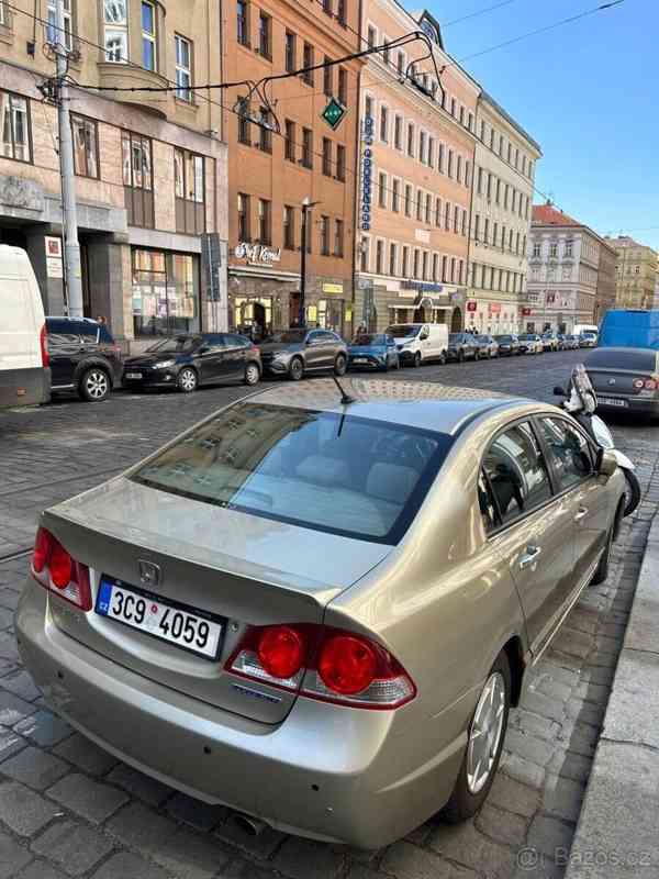 Honda Civic 1,3 - foto 3