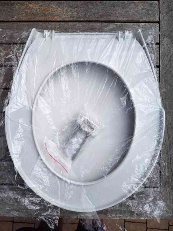 WC prkénko - foto 4
