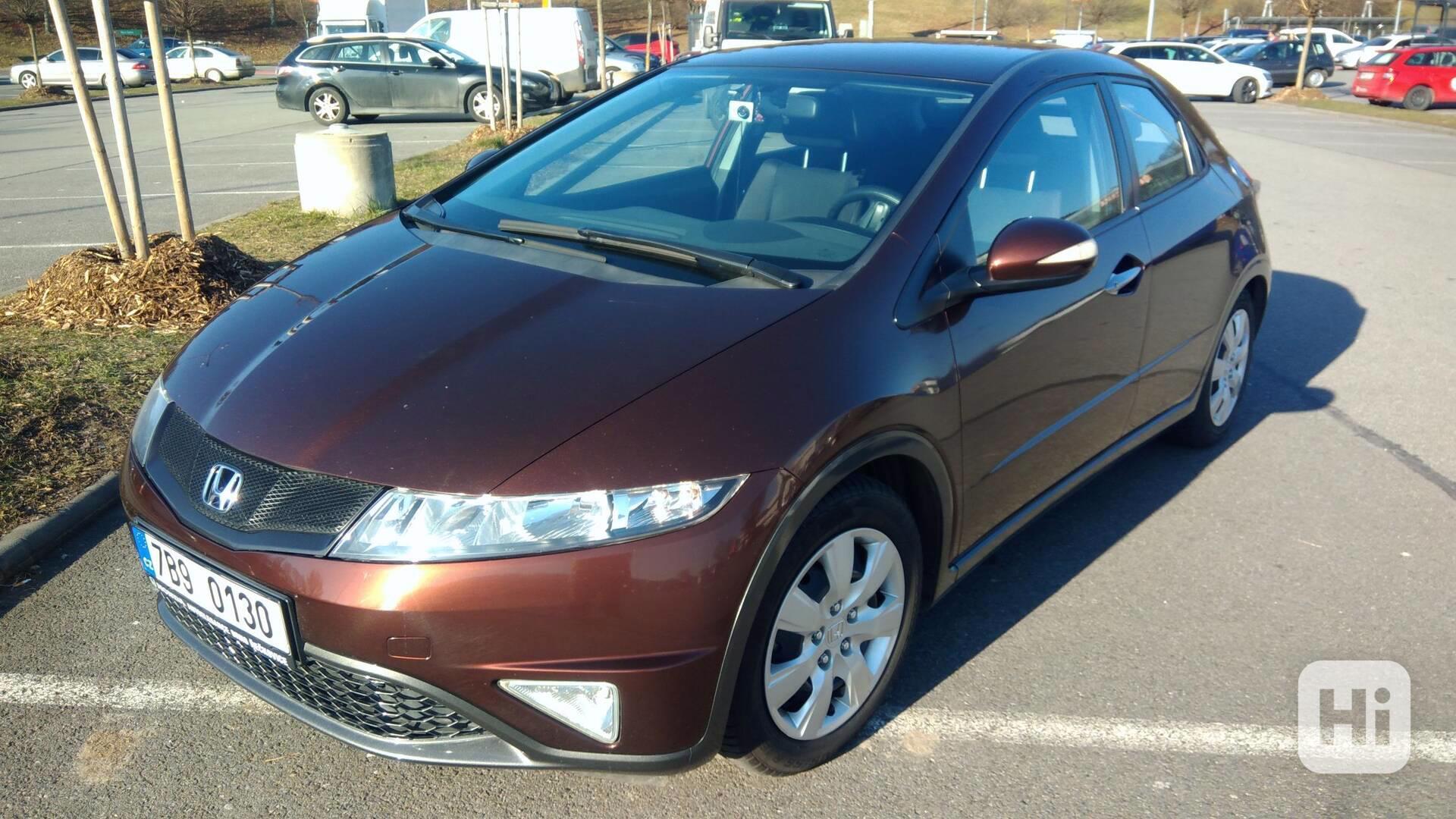 Honda Civic 8G 1,4 i-VTEC, Brno - foto 1