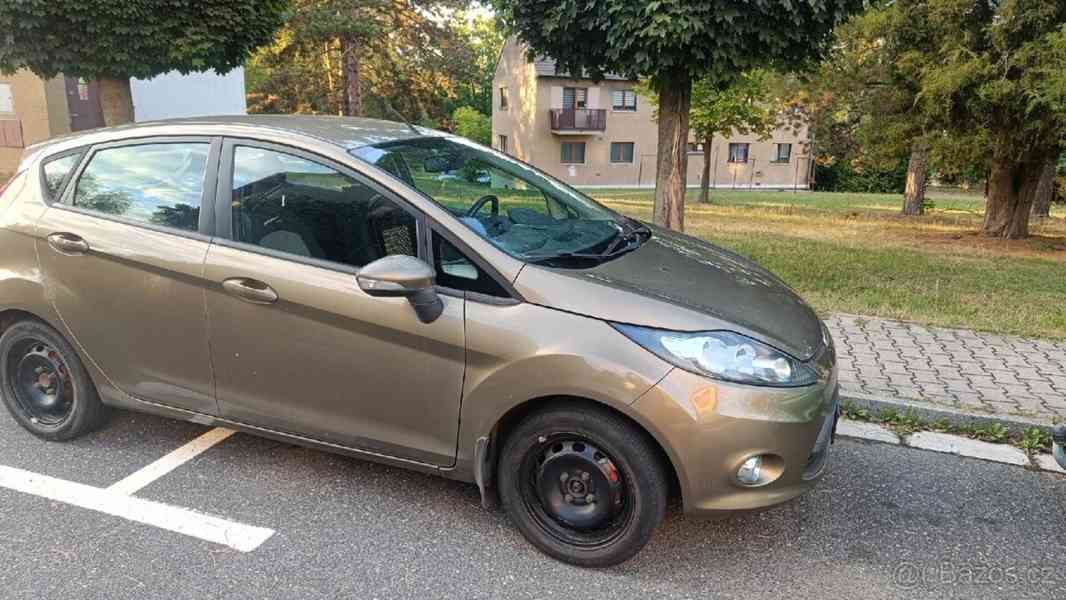 Ford Fiesta 1,2 - foto 1