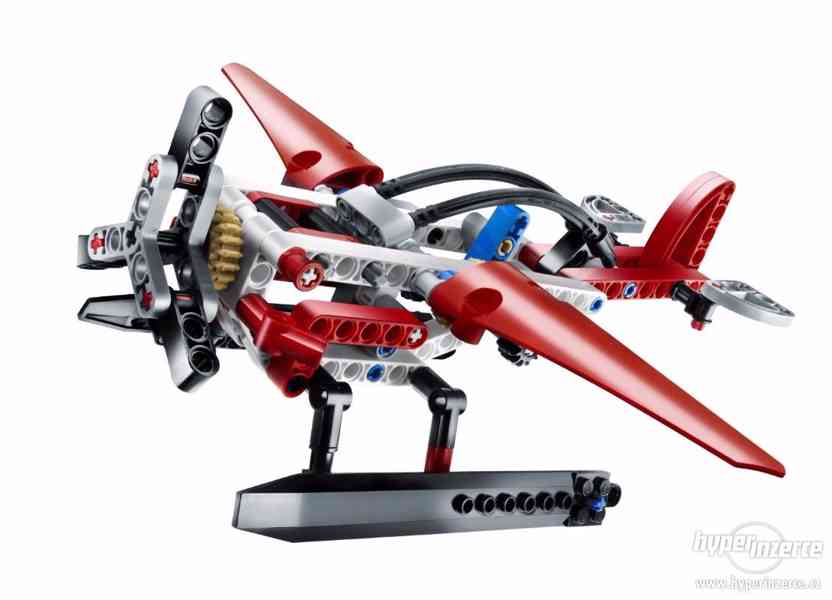 Lego Technic 8046 Helikoptéra - foto 1