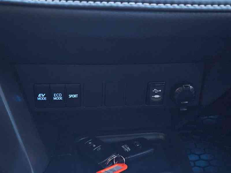 Toyota RAV 4 2.5 4x4 Hybrid 114/145kw  - foto 22