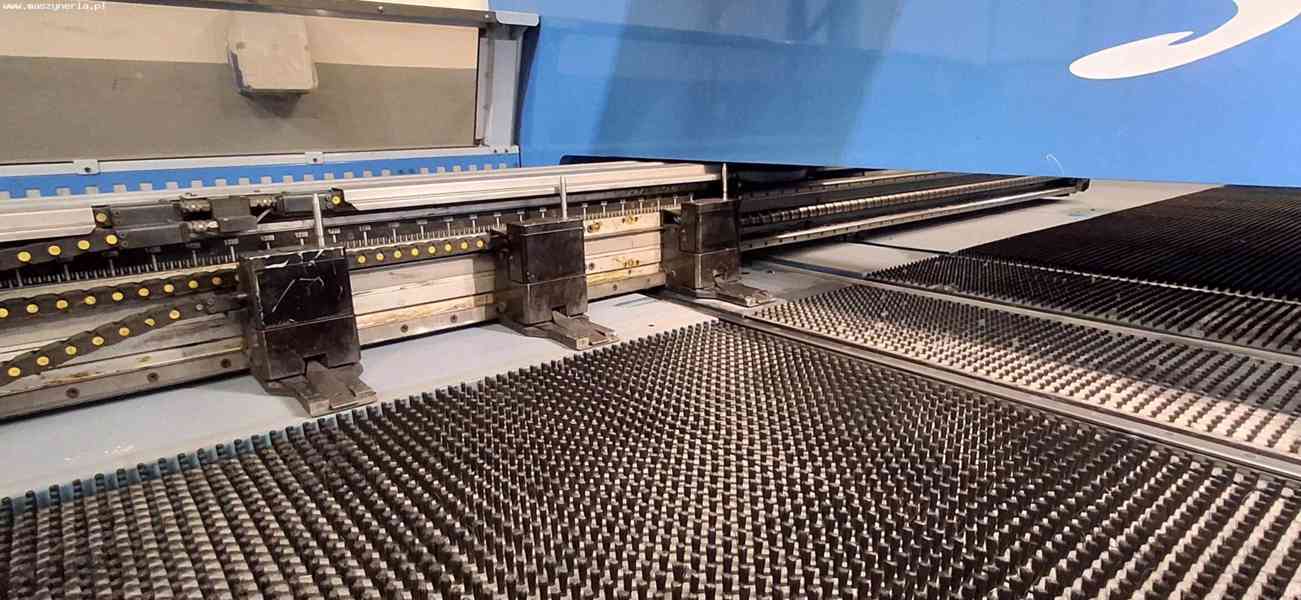  Revolverový vysekávací lis FINN-POWER SG-6 - foto 4