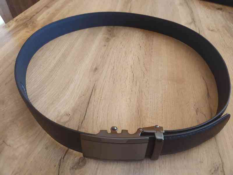 Oblek (vel. L) + společenské boty (42-43), jako nové - foto 12