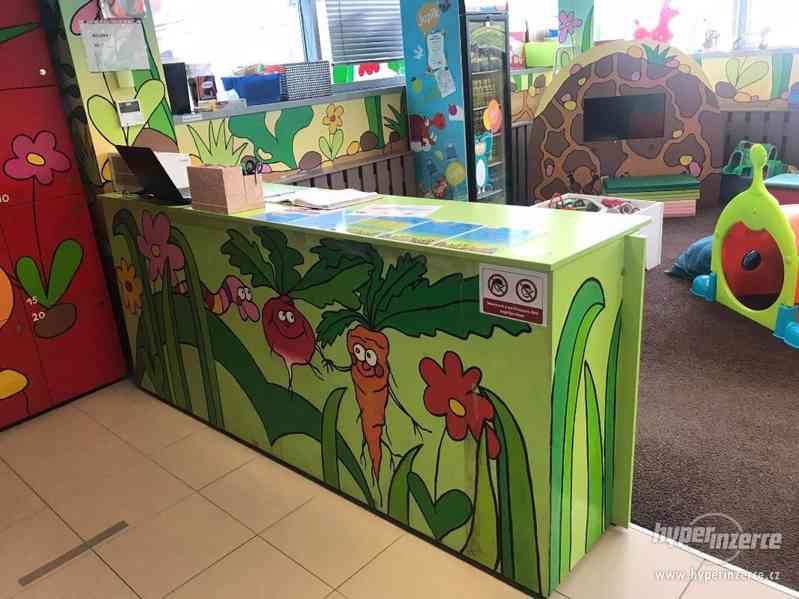Nábytek do dětského koutku či herny za odvoz - foto 5