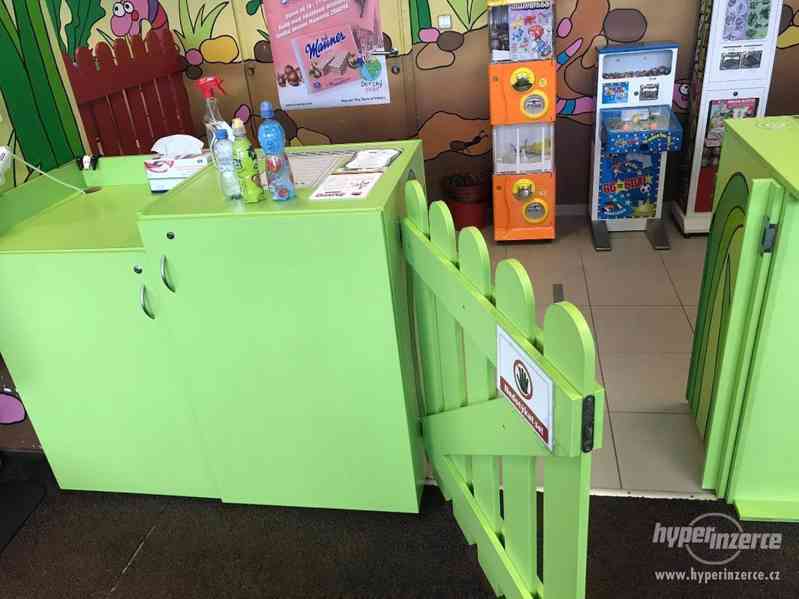Nábytek do dětského koutku či herny za odvoz - foto 6