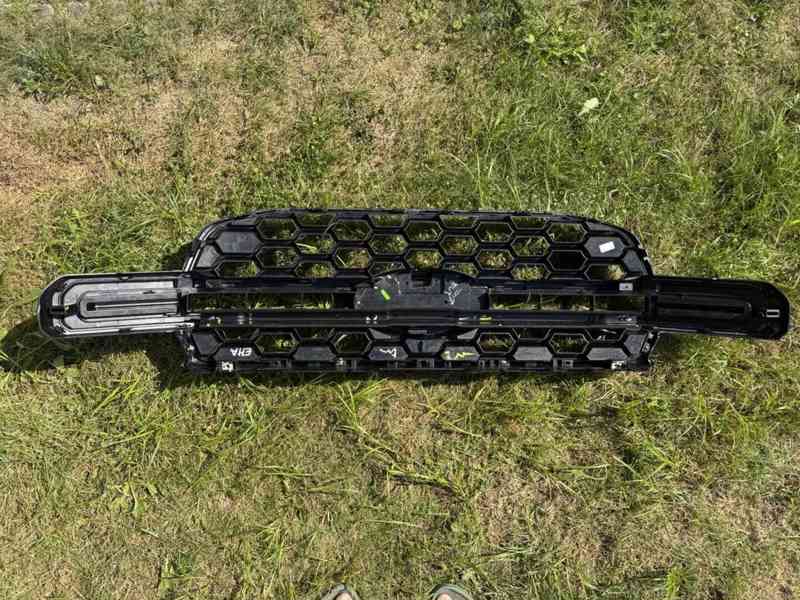 přední maska Ford Ranger 2024 - NOVÁ - foto 6