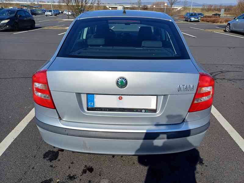 Škoda Octavia, 2011, 1,6 benzín - foto 4