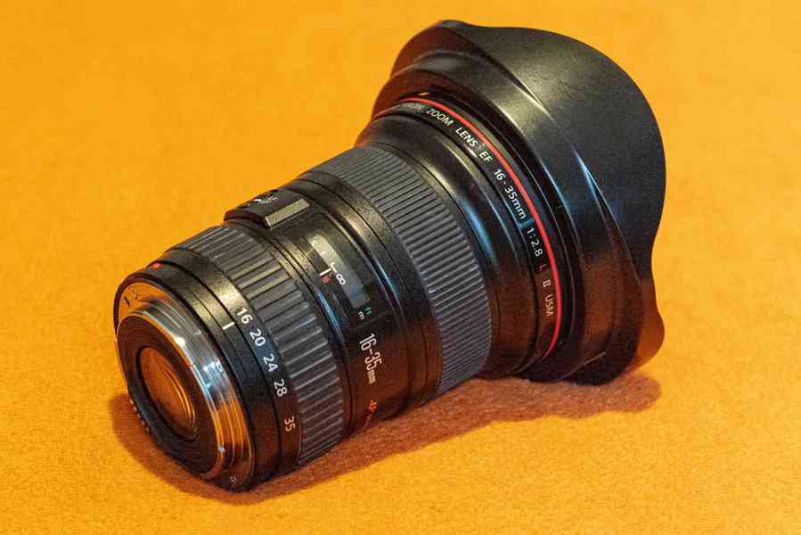 Prodám CANON EOS 1Ds Mark III + objektiv Canon EF 16-35 mm f - foto 3