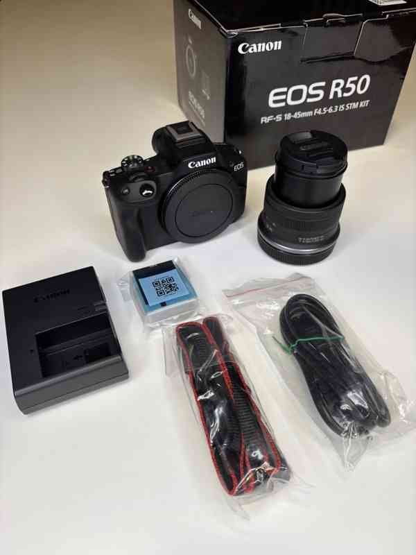 Canon EOS R50 + RF-S 18-45mm f/4.5-6.3 IS STM KIT  - foto 4