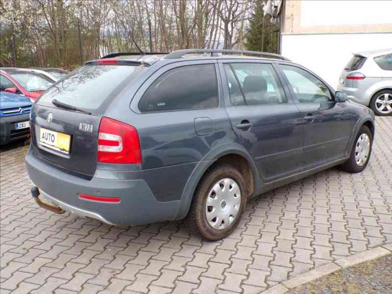 Škoda Octavia 2,0 TDI 4x4,TAŽNÉ ZAŘ. - foto 3