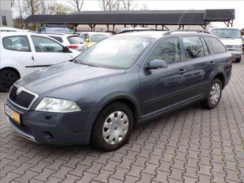 Škoda Octavia 2,0 TDI 4x4,TAŽNÉ ZAŘ. - foto 2