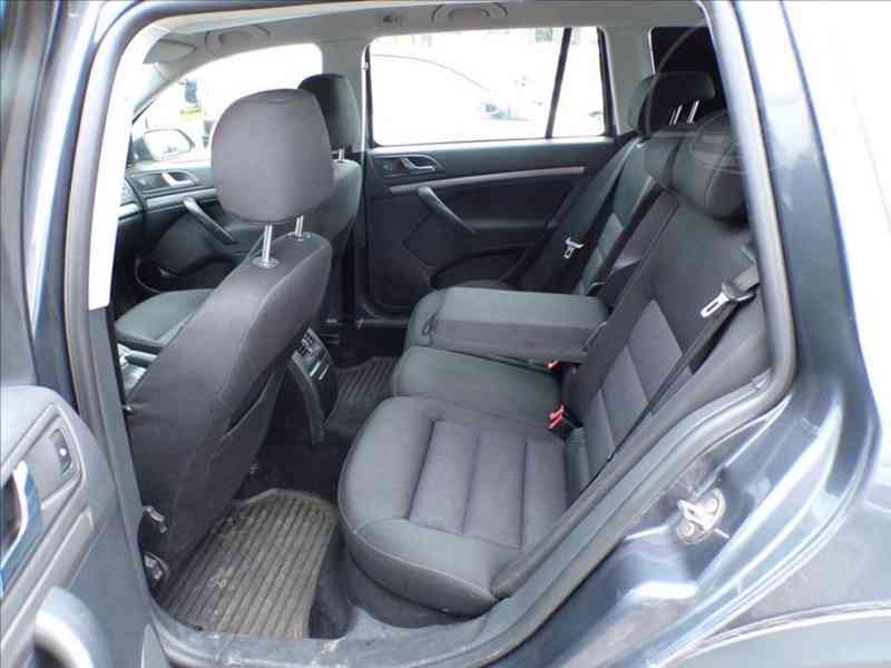 Škoda Octavia 2,0 TDI 4x4,TAŽNÉ ZAŘ. - foto 7