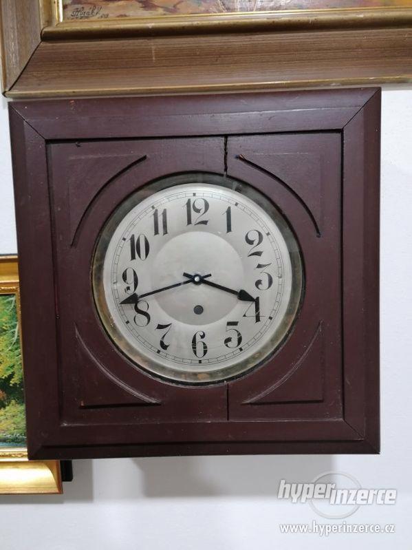 Starožitné hodiny - foto 1