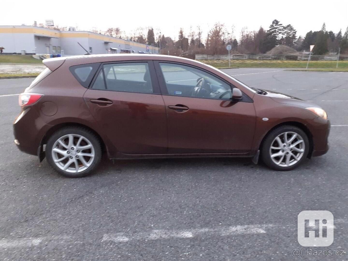 Mazda 3 1,6   benzin - foto 1