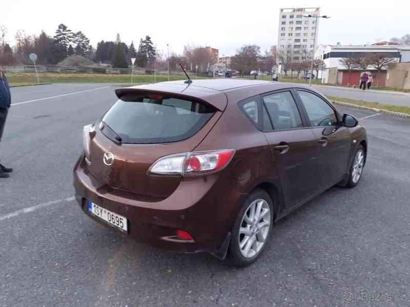 Mazda 3 1,6   benzin - foto 9