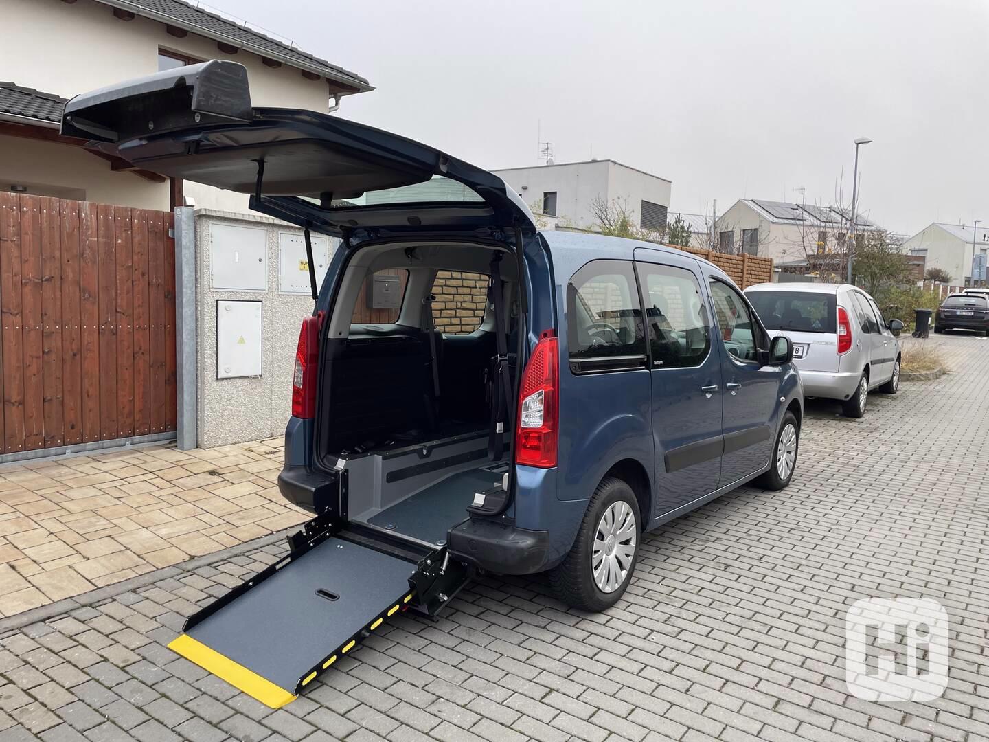 Citroën Berlingo pro převoz vozíčkáře - foto 1