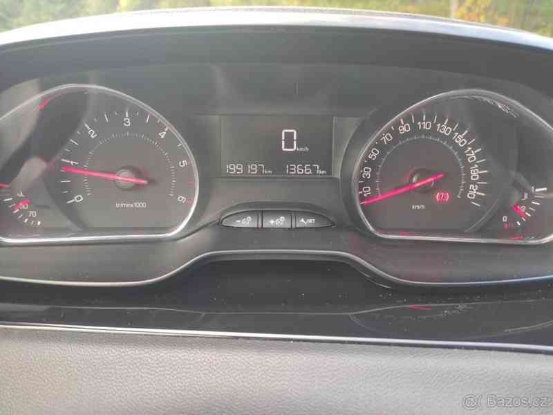 Peugeot 208 1,4 kaja.fik@seznam.cz - foto 8