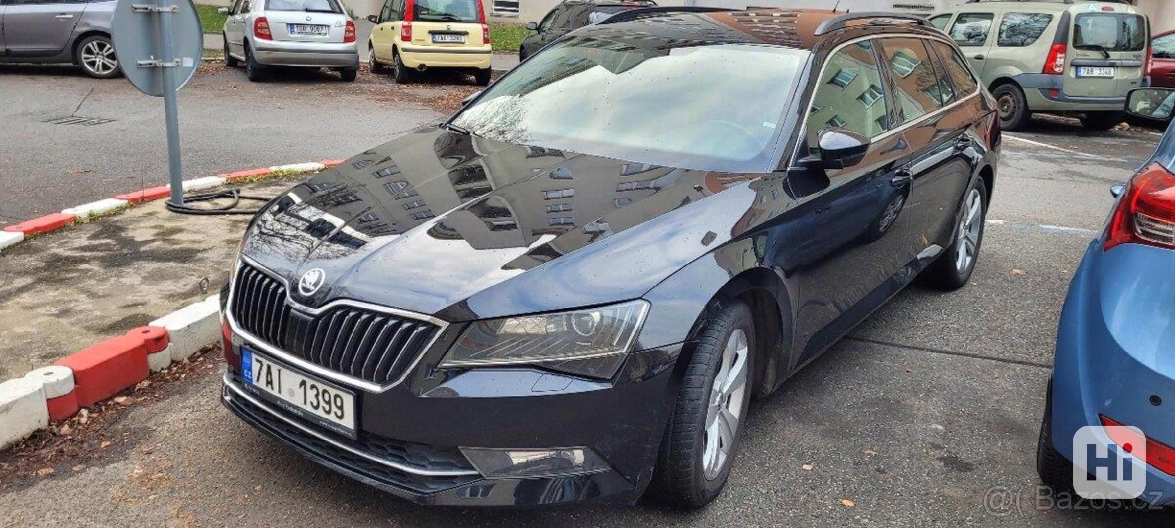 Škoda Superb - foto 1