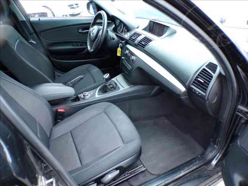 BMW Řada 1 - 2,0D 100kW - foto 11