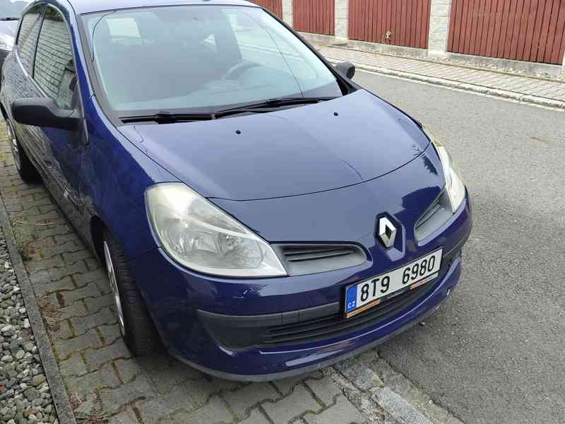 Renault Clio III, 1.2, 48kw, 2006 - manuál - benzín - foto 4