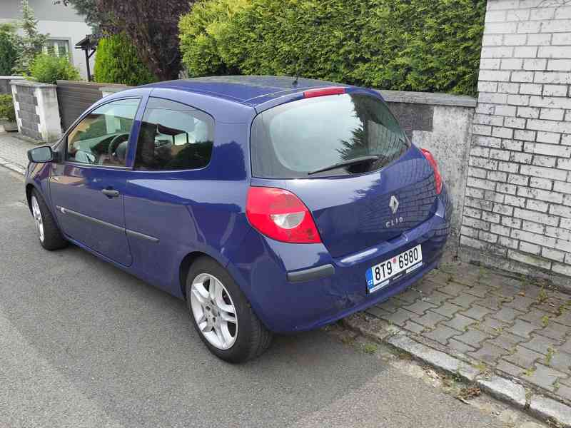 Renault Clio III, 1.2, 48kw, 2006 - manuál - benzín - foto 3