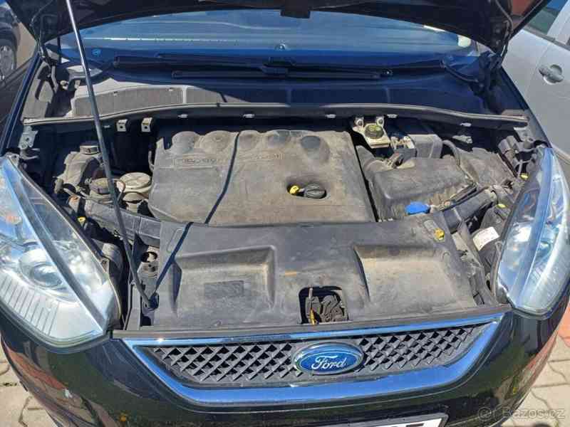 Ford Galaxy 2,0 TDCi Automat 7MÍST Titánium - foto 5