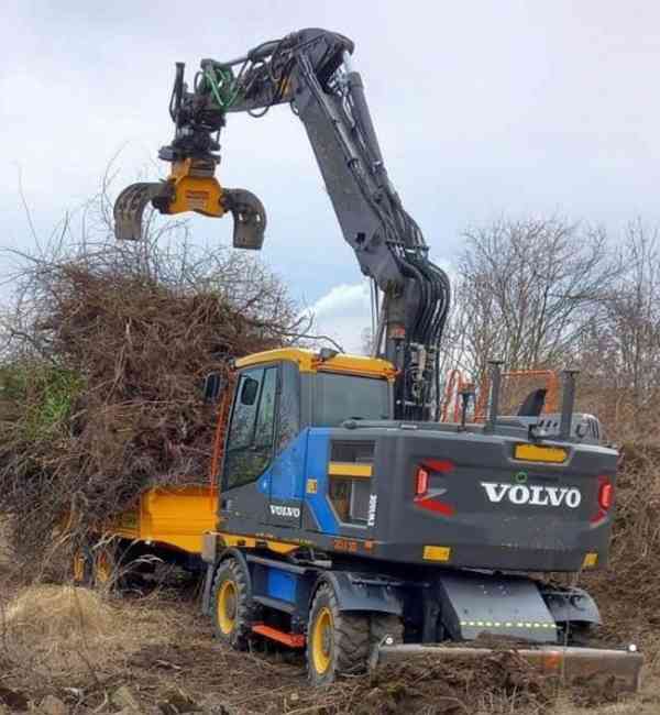 komplet! 20t bagr Volvo EW160 tilt+2D nivelace /přívěs - foto 4