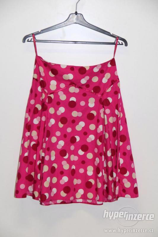 Růžová puntíkovaná sukně - foto 1