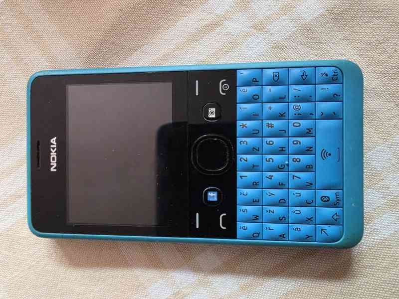 Mobilní tlačítkové telefony Nokia s Querty klávesnicí - foto 3